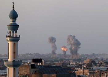 Smoke and flames rise after an Israeli airstrike iin the southern Gaza Strip, amid the most intense Israeli-Palestinian hostilities in seven years. May 12, 2021. Photo by Abed Rahim Khatib/Flash90
